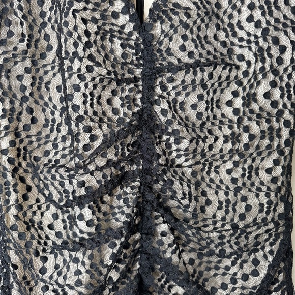 Elliatt Black Venice Lace Puff Sleeve Fitted Ruched Mini Dress - Picture 9 of 13